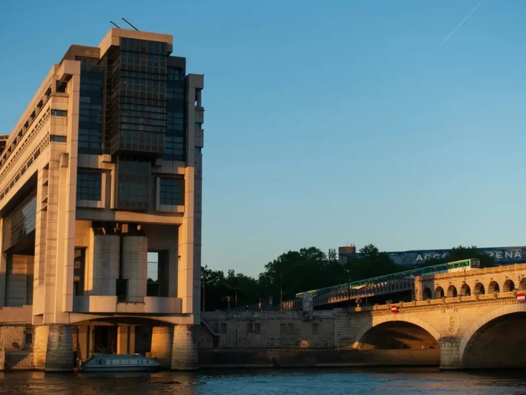 O parc de Bercy e os seus antigos armazéns de vinho