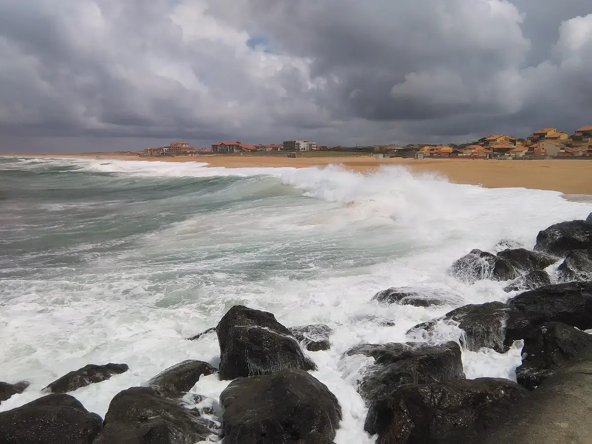 La plage Notre-Dame de Soorts-Hossegor et ses dunes, entre lac marin et océan