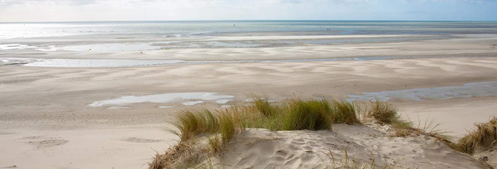 Les dunes et la grande plage à marée basse, au Touquet-Paris-Plage
