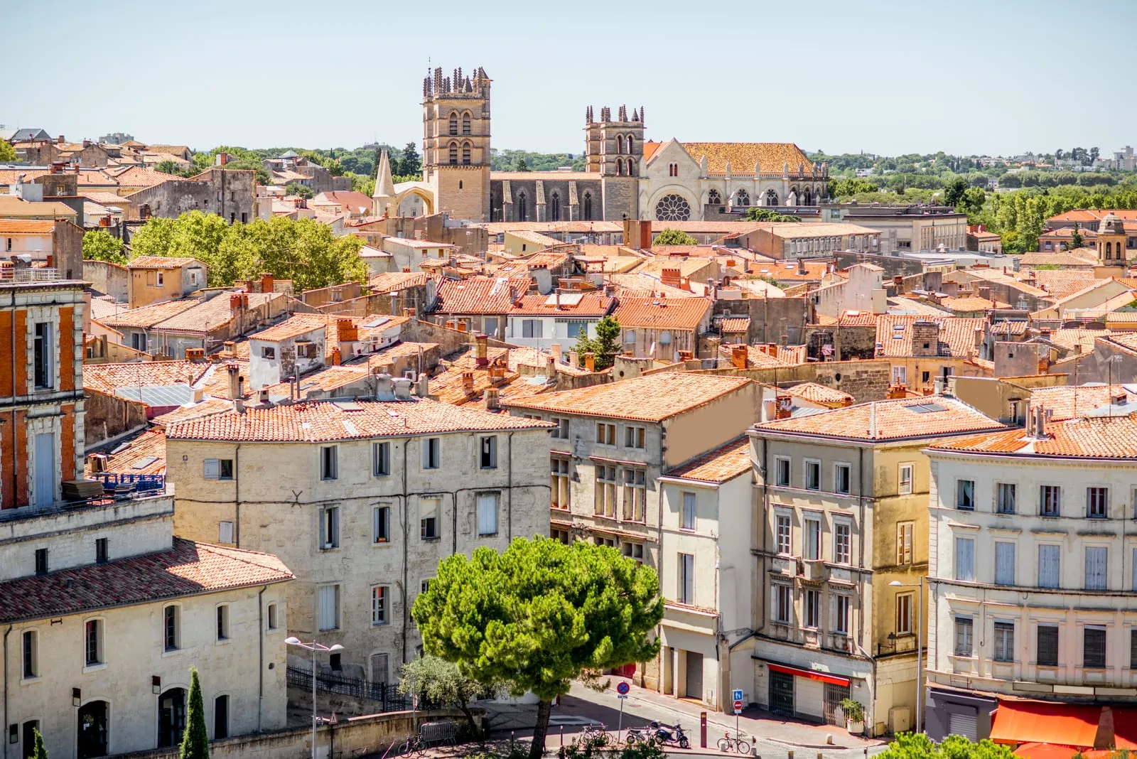Saint-Pierre cathedral and its porch on two great pillars
