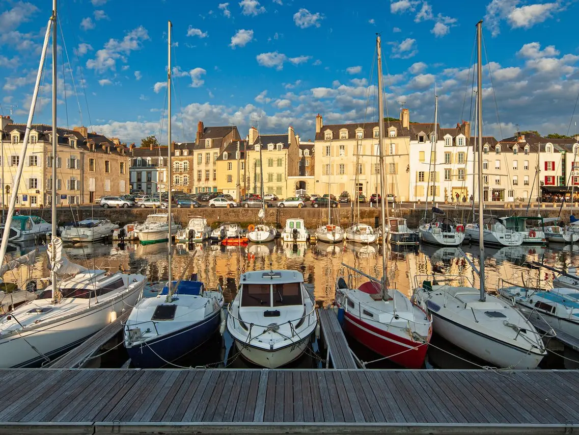The marina of Vannes and the quayside façades, at sunset