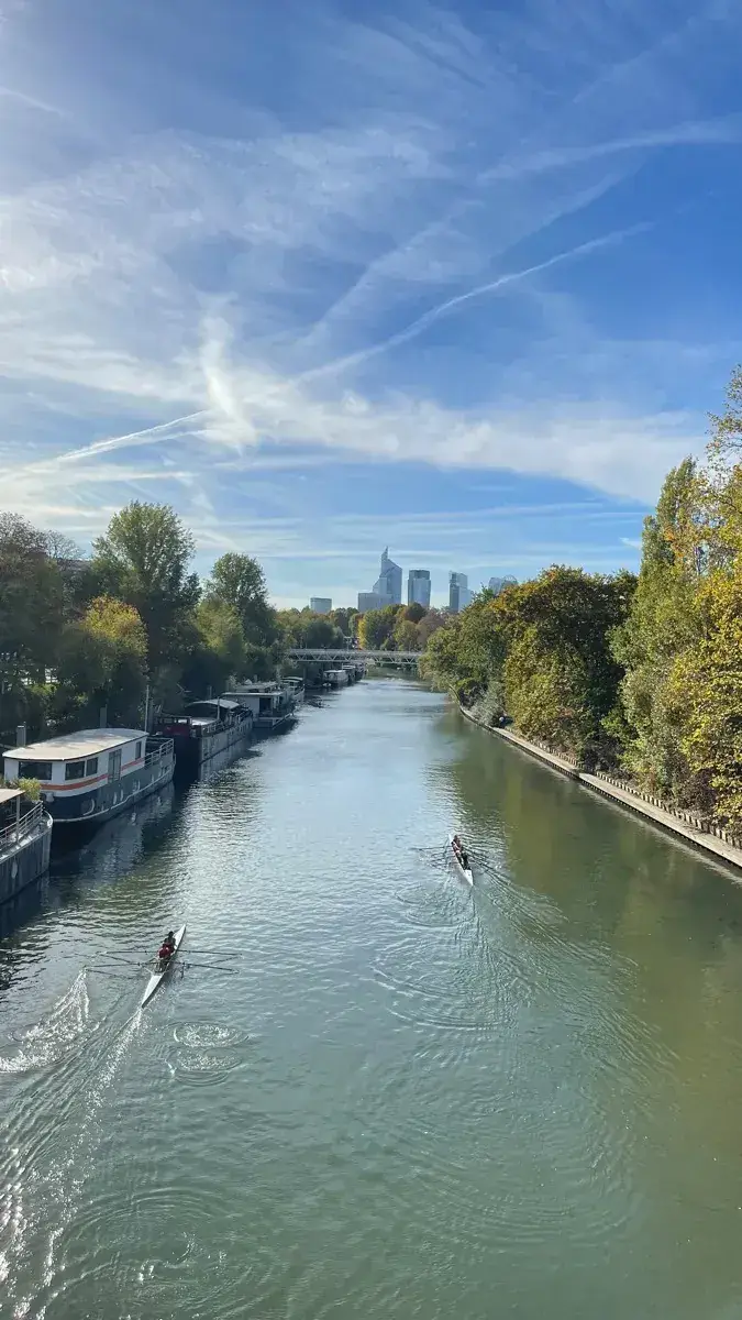 Avenue résidentielle à Neuilly-sur-Seine